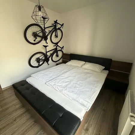 Barbary Z Parkingiem- Stare Apartamento